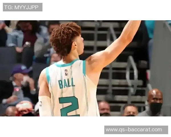 拉梅洛鲍尔尽显个人能力27投12中砍下34分8篮板9助攻难救球队失利